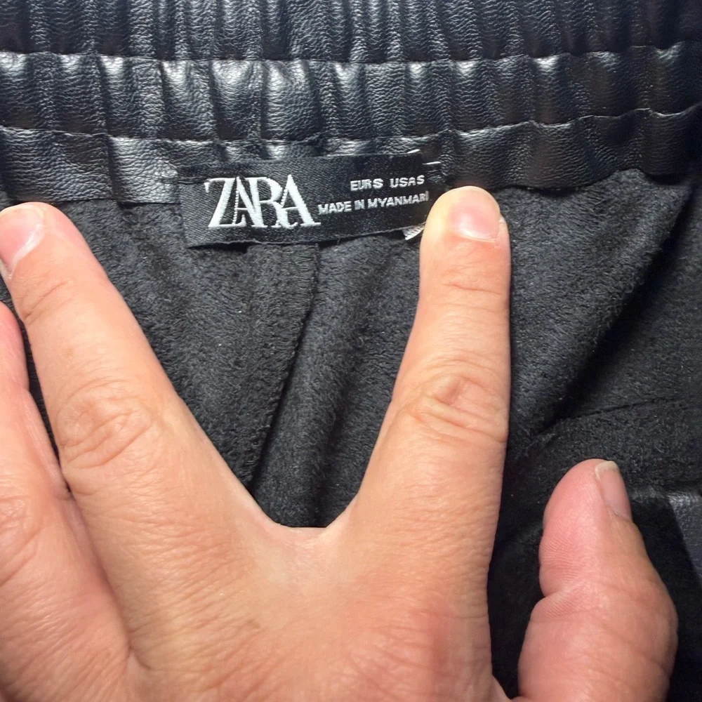 Zara Black Faux Leather Waistband Detail - Picture 4 of 6